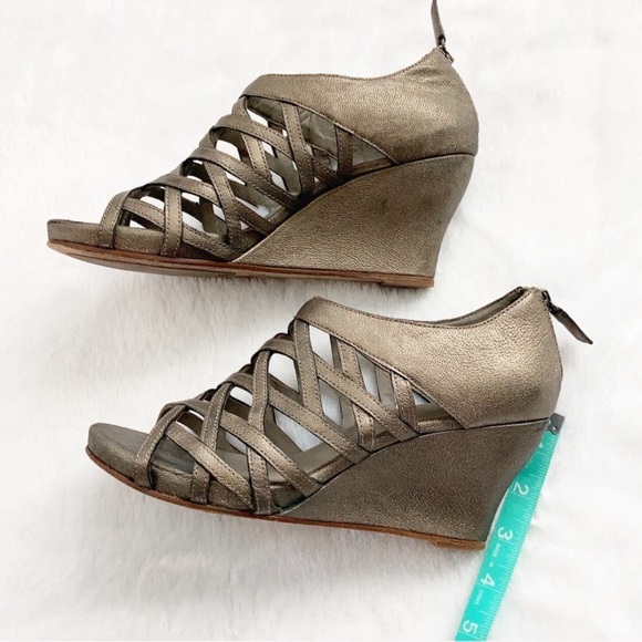 Eileen Fisher Platform Wedge Cage Sandals, size 7 - Picture 5 of 6